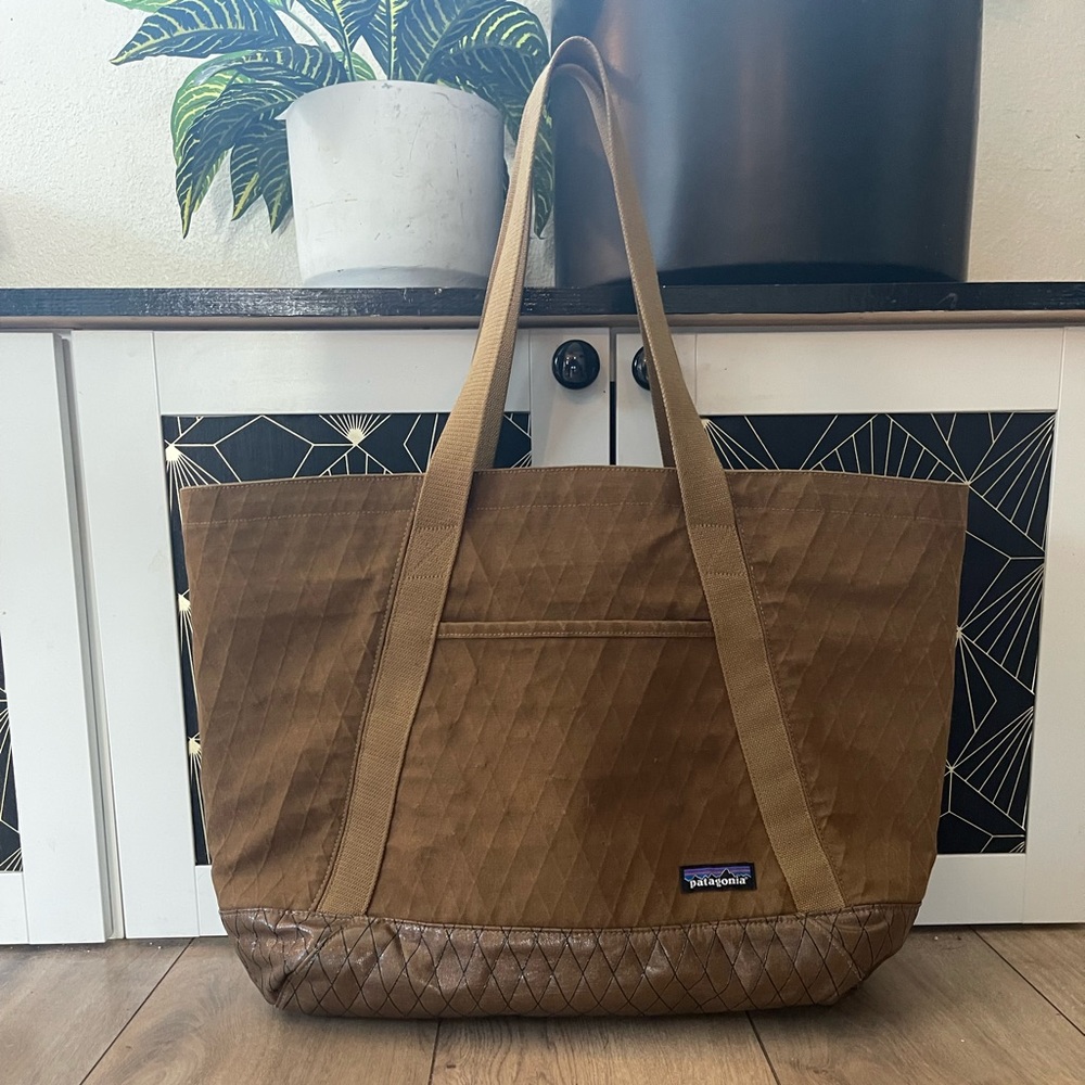 Patagonia Stand Up Canvas Tote- Coriander Brown
